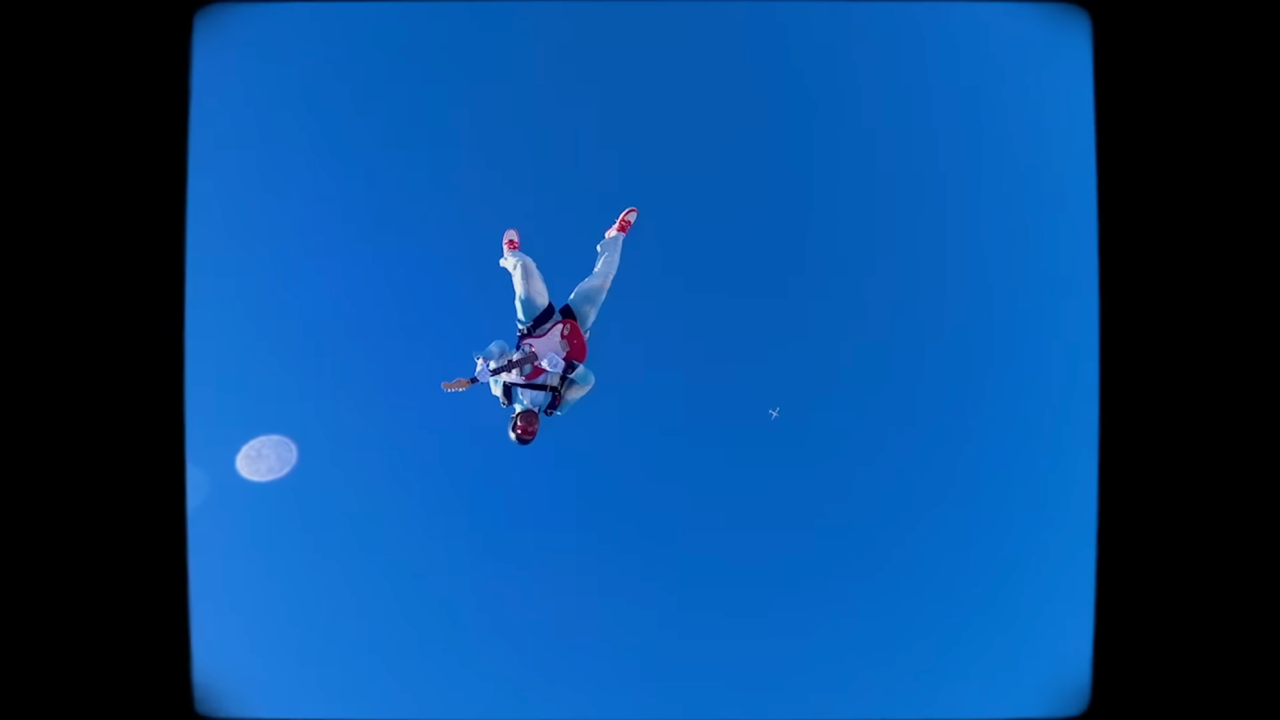 Vic Mensa s'entoure de Thundercat et Maeta sur "STRAWBERRY LOUIS VUITTON" Vic Mensa s'entoure de Thundercat et Maeta sur "STRAWBERRY LOUIS VUITTON"