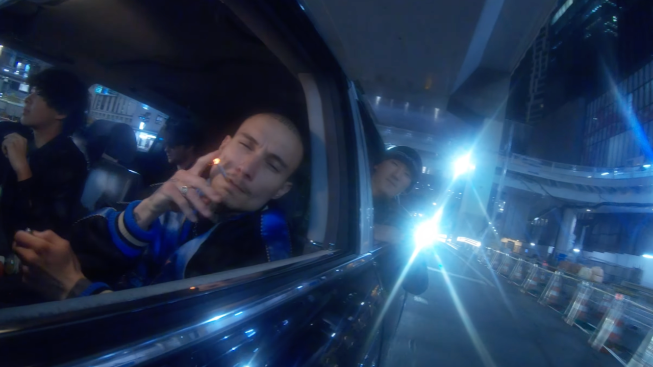 web7 est "AFK" dans son nouveau single