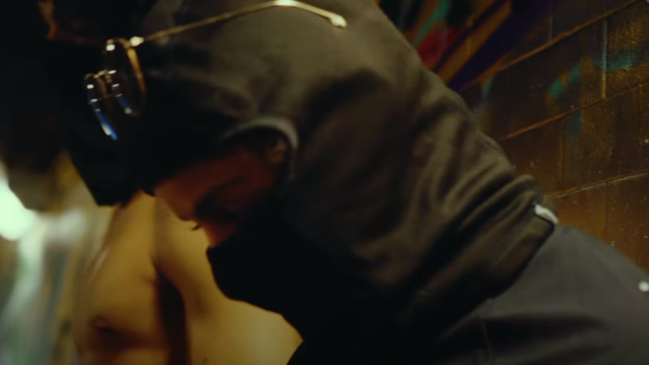 Yassin fait des dribbles sur le terrain comme "Vinicus JR"