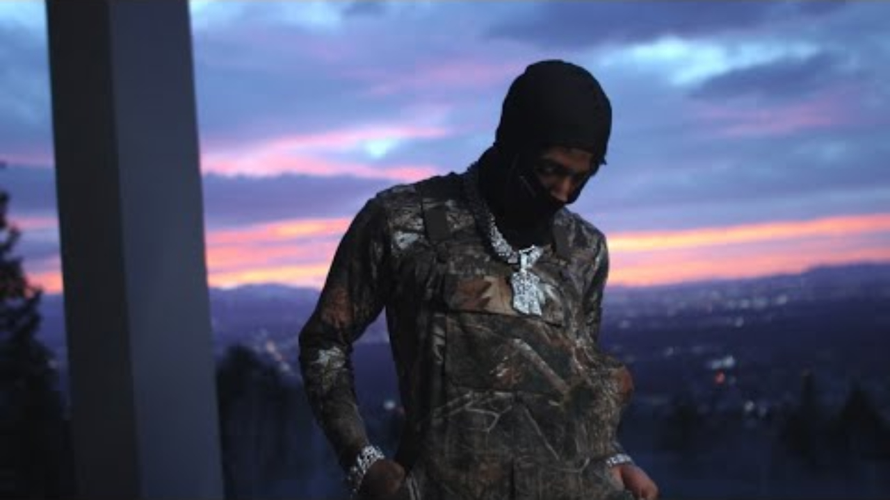 YoungBoy Never Broke Again et Mariah the Scientist sur "RearView"