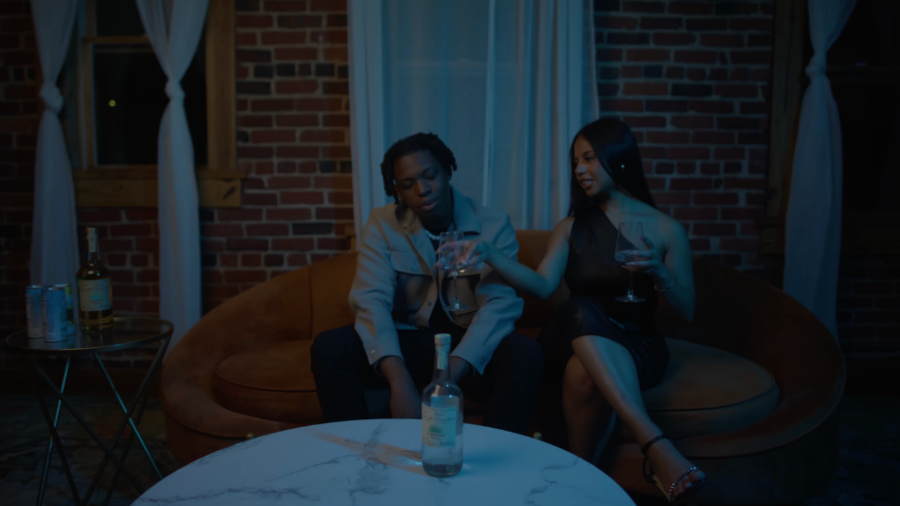 Yung Bleu dévoile le clip de "Casamigos Nights"