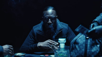 2 Mètres met des dribbles sur le terrain comme "Vinicius"