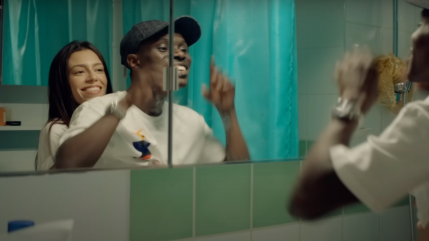 Amy : avec "Les fleurs du mâle", la chanteuse pointe du doigt les violences conjugales Amy : avec "Les fleurs du mâle", la chanteuse pointe du doigt les violences conjugales