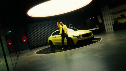 Anas dévoile le clip de "Normal" Anas dévoile le clip de "Normal"