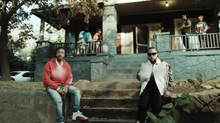 Benny The Butcher avec Stove God Cooks pour le clip de "One Foot In" Benny The Butcher avec Stove God Cooks pour le clip de "One Foot In"