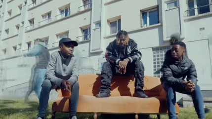 Bobyto chante "Bomaye" Bobyto chante "Bomaye"