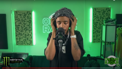 Bu$hi balance un freestyle bouillant pour les Américains de "On The Radar"