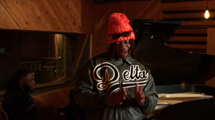 Curtis Kane affole les compteurs avec "3X CANON" Curtis Kane affole les compteurs avec "3X CANON"