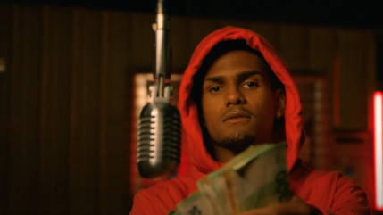 Dafliky annonce sa prochaine mixtape avec "Nerveux"