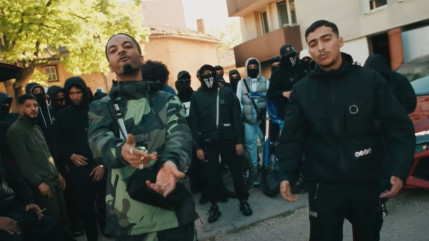 Doc OVG et Saïf découpent dans "Fumée Noire"