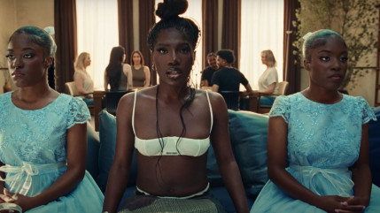 Doechii cartonne avec le clip de "Anxiety"