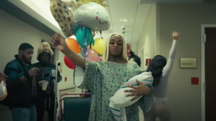 Drake assiste à l'accouchement de Sexyy Red dans "Rich Baby Daddy"