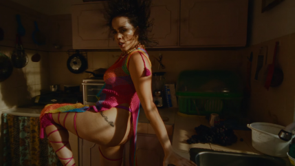 Drea Dury nous fait danser sur "Lick"