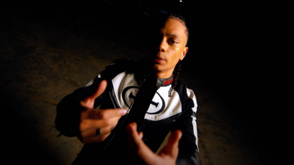 Favé dévoile le clip de "No Lack" Favé dévoile le clip de "No Lack"