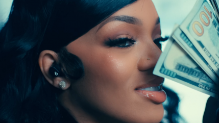 GloRilla se méfie des "Internet Trolls" GloRilla se méfie des "Internet Trolls"