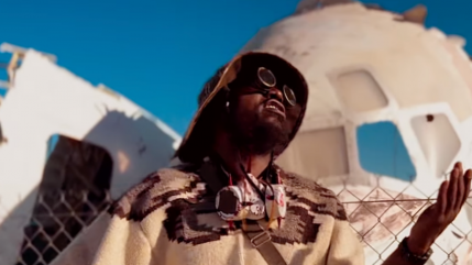 Grödash se prend pour "Mad Max" Grödash se prend pour "Mad Max"