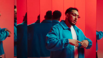 Infinit' devient "Parano"