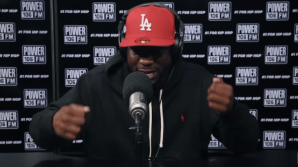 Jay Rock performe dans les studios de Power 106