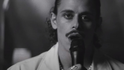 Joysad en noir et blanc pour la live version de "Heureusement" Joysad en noir et blanc pour la live version de "Heureusement"