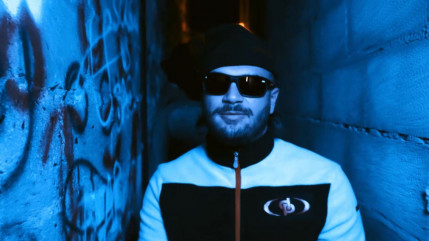 Jul découpe l'instru dans le clip de "BDR"