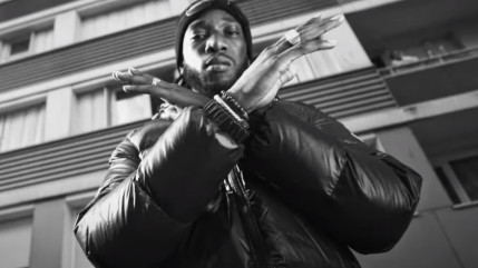 Kamas Skuh fait gaffe à la "Skoda" qui tourne