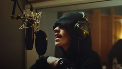 Kanoé fête la sortie de son album avec le clip de "Argent Taff"