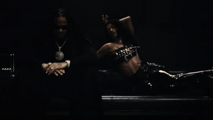 Kel-P très sentimental dans le clip de "In My Feelings" Kel-P très sentimental dans le clip de "In My Feelings"