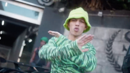 Larry envoie du très lourd avec "EN PÉPÉ 5"