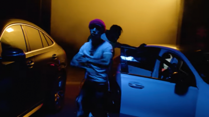 Larry partage le clip de "Bentayga" Larry partage le clip de "Bentayga"