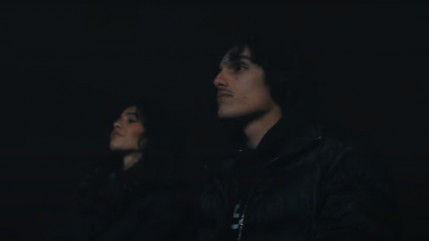 Layen frappe fort ''De l'autre côté du périph''