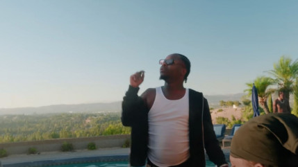 Leto en pleine célébration dans "Sentiments Billets de 100" Leto en pleine célébration dans "Sentiments Billets de 100"