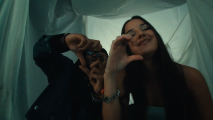 LEVELSANTANA et Bianca Costa déclarent leur flamme dans "Mi Amor"