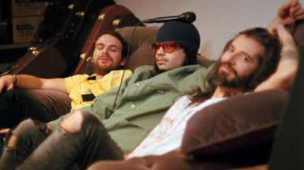 Lithium : Waxx et C.Cole se connectent avec Sopico sur "Y A R"