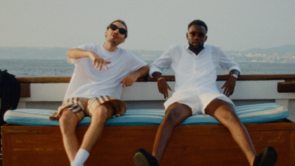 Lujipeka ft. GUY2BEZBAR  : dévoile "BBRY" en direct de leur voilier