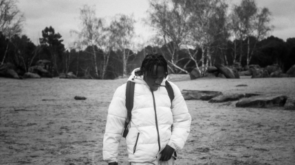 Ms Tungi veut sortir de ce "Trou à rat" Ms Tungi veut sortir de ce "Trou à rat"