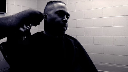 Nas pensif dans "Sitting with my thoughts"