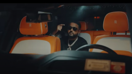 Nav s'enjaille dans le clip de son nouveau morceau "Baller"