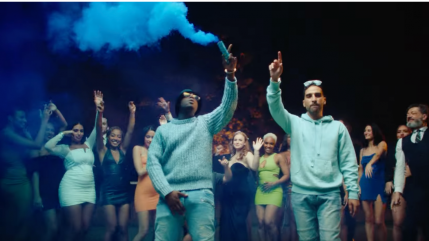 Ninho et Heuss l'Enfoiré chantent "La Marseillaise" Ninho et Heuss l'Enfoiré chantent "La Marseillaise"