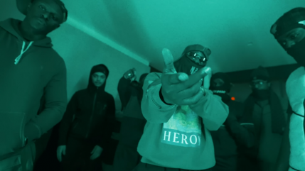 Norsacce pose les "Baws" Norsacce pose les "Baws"