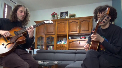 Oscar EMCH dévoile le clip de "Ma Voix" Oscar EMCH dévoile le clip de "Ma Voix"