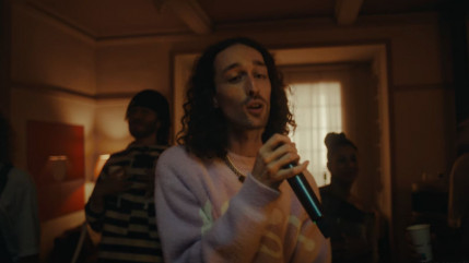 Oscar Emch dévoile le clip de "Mumu" Oscar Emch dévoile le clip de "Mumu"