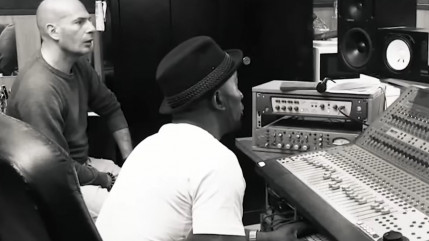 Passi dévoile le clip "Les Saigneurs du micro", avec Akhenaton, Jacky Brown, Zoxea,... Passi dévoile le clip "Les Saigneurs du micro", avec Akhenaton, Jacky Brown, Zoxea,...