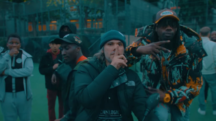 Rapi Sati annonce sa signature chez Epic avec "Dis pas ça" Rapi Sati annonce sa signature chez Epic avec "Dis pas ça"