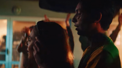 Rémy chante l'amour dans "Tu m'oublieras" Rémy chante l'amour dans "Tu m'oublieras"