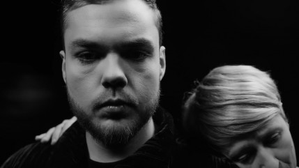 Rémy est en "Larmes" Rémy est en "Larmes"