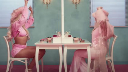 Reneé Rapp et Megan Thee Stallion jouent aux princesses dans "Not My Fault" Reneé Rapp et Megan Thee Stallion jouent aux princesses dans "Not My Fault"