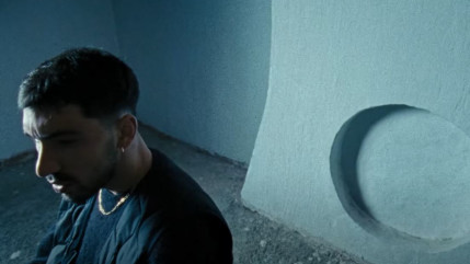 Robdblock donne une leçon de kickage dans "Faux Départs"