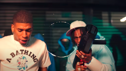 Russ Millions et NLE Choppa mettent le feu dans "Badman" Russ Millions et NLE Choppa mettent le feu dans "Badman"