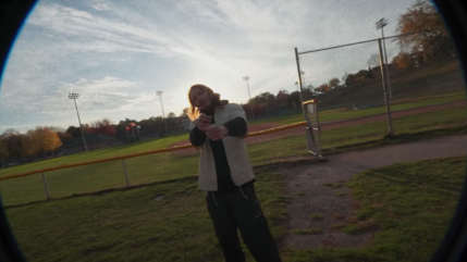 Shien sort du "Flou"