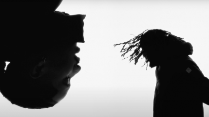 Sika Deva est "Fucked Up" dans son nouveau single Sika Deva est "Fucked Up" dans son nouveau single